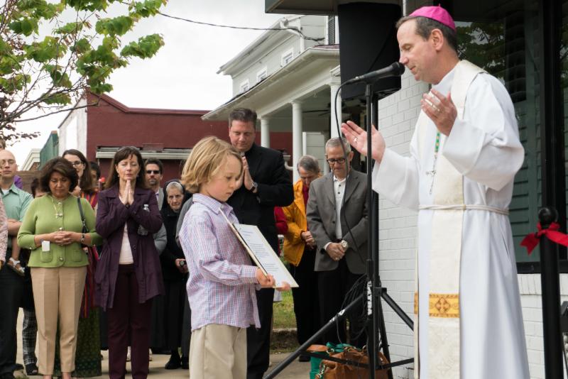 Bishop Burbidge prays for Mary’s Shelter. (May 6, 2017)